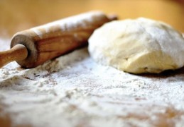 夢見麵粉代表什麼？ 19個夢境解讀（夢見給別人麵粉、夢見收到麵粉）