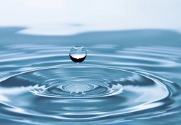 夢見水代表什麼？13 個夢境解讀