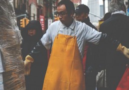 夢見圍裙代表什麼？14個夢境解讀（夢見血腥圍裙、夢見白圍裙）