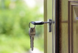 夢見鑰匙代表什麼？ 18個夢境解讀（夢見獲得鑰匙、夢見送別人鑰匙）