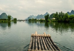 夢見漂流代表什麼？ 24個夢境解讀（夢見有人燒木筏 、夢見木筏沉沒）