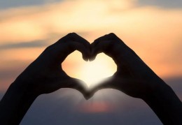 夢見心臟代表什麼？19個夢境解讀（夢見心臟手術、夢見心臟病發作）