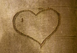 夢見雕塑代表什麼？15個夢境解讀（夢見從玻璃雕刻、夢見有人雕刻玻璃）