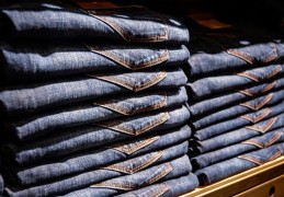 夢見褲子代表什麼？ 23個夢境解讀（夢見白褲子、夢見牛仔褲）