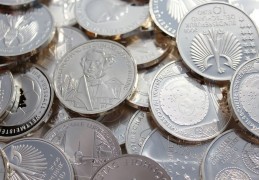 夢見銀器代表什麼？ 25個夢境解讀（夢見銀湯匙、夢見銀牙）