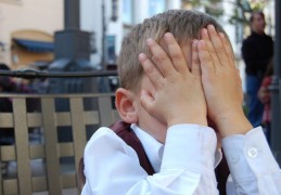 夢見裸體而不羞恥代表什麼？14個夢境解讀（夢見親人裸體 、 夢見同性裸體）