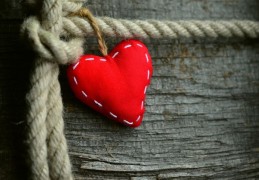 夢見血代表什麼？14個夢境解讀（夢見流鼻血、夢見聞血）