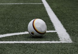 夢見球代表什麼？ 20個夢境解讀（夢見有人丟球、夢見無風球）