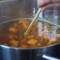 夢見肉湯是什麼預兆？8 個含義和象徵