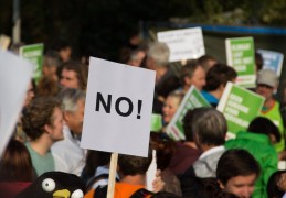 夢見鎮壓抗議代表什麼？ 13 個夢境解讀