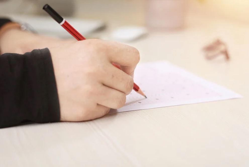 夢見考試代表什麼？ 12個夢境解讀（夢見通過考試、夢見考試作弊）