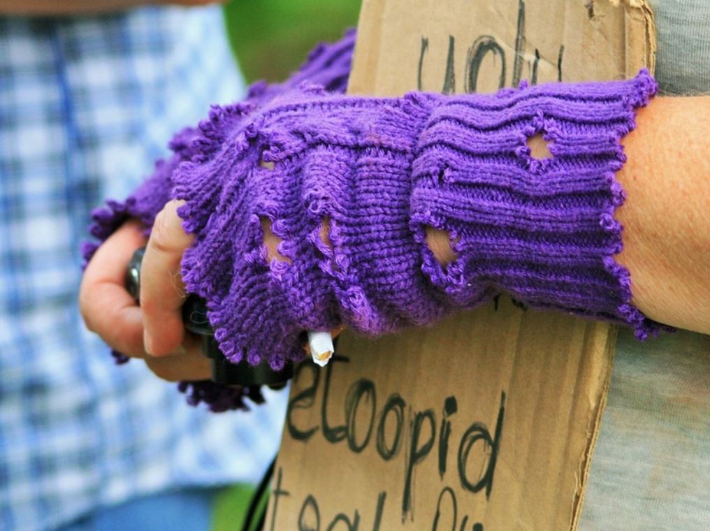 夢見乞丐代表什麼？ 24個夢境解讀（夢見親吻乞丐、夢見嫁給乞丐）