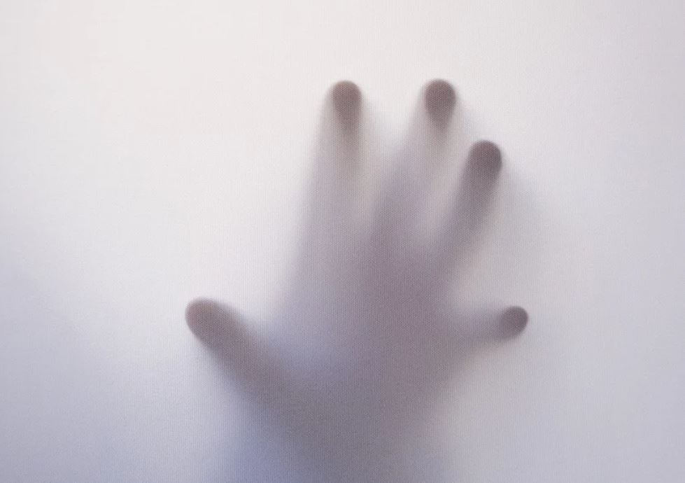 夢見掐人脖子代表什麼？ 11個夢境解讀（夢見伴侶掐你脖子 、夢見掐死你的父母）-頭條解讀