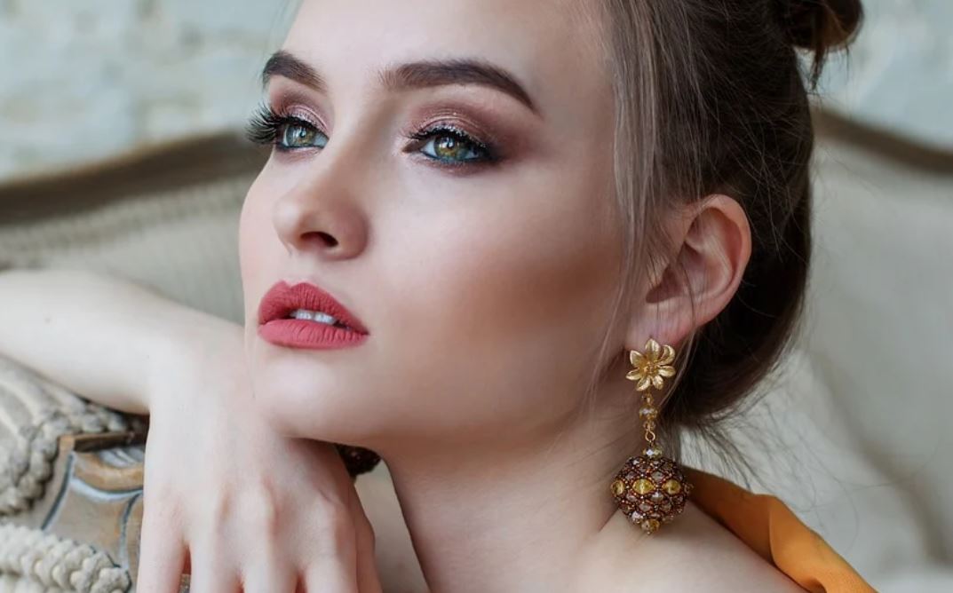 夢見耳環代表什麼？ 20個夢境解讀（夢見戴耳環、夢見遺失耳環）-頭條解讀