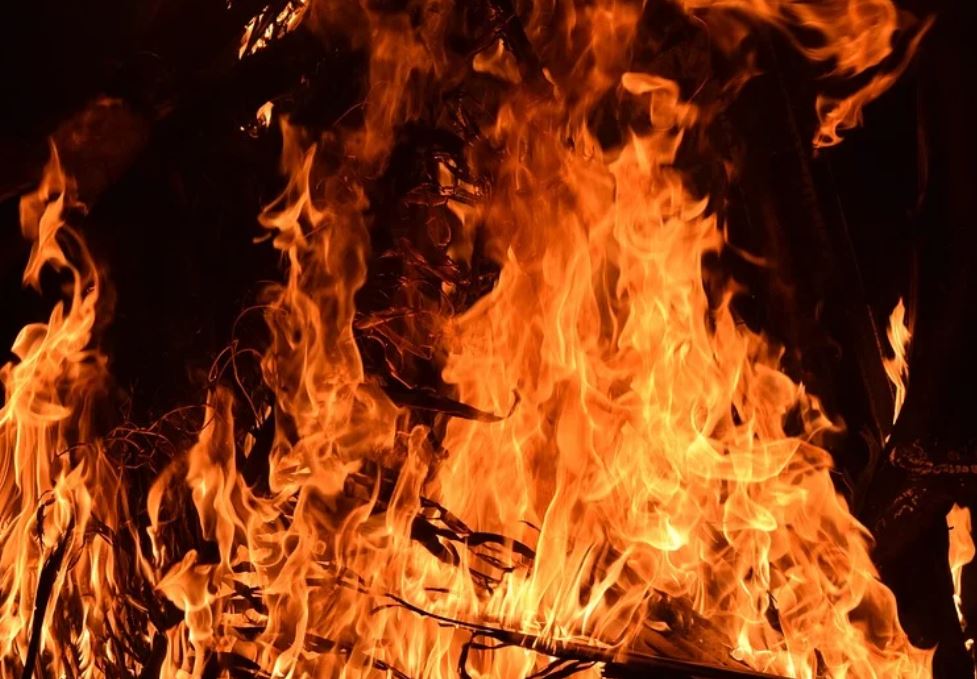 夢見火焰代表什麼？ 30個夢境解讀（夢見滅火、夢見燃燒）-頭條解讀