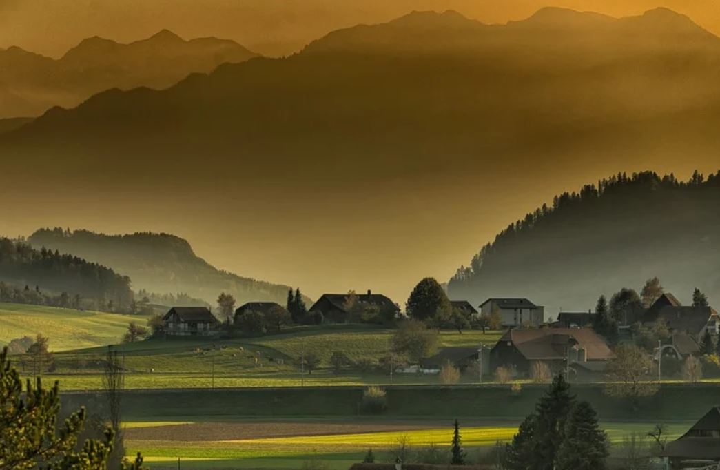 夢見村莊代表什麼？20個夢境解讀（夢見在村莊工作 、夢見前往村莊）-頭條解讀