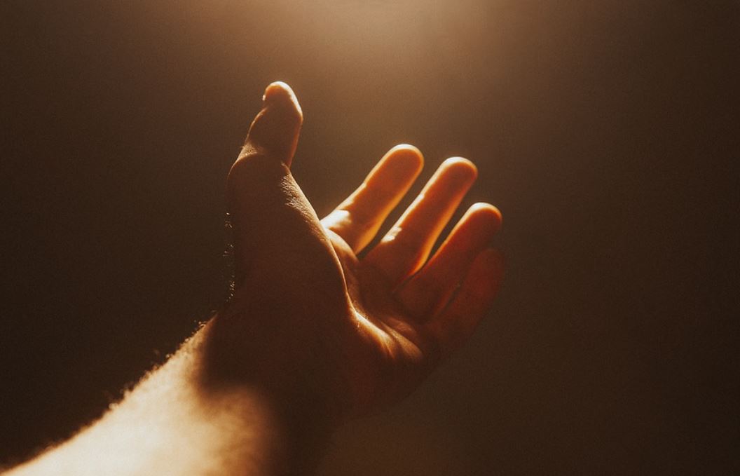 夢見髒手代表什麼？26個夢境解讀（夢見洗手、夢見手被砍斷）-頭條解讀