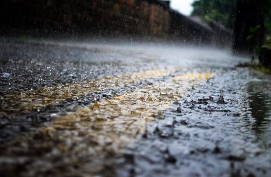夢見雨是什麼預兆？20 個含義和象徵-頭條解讀